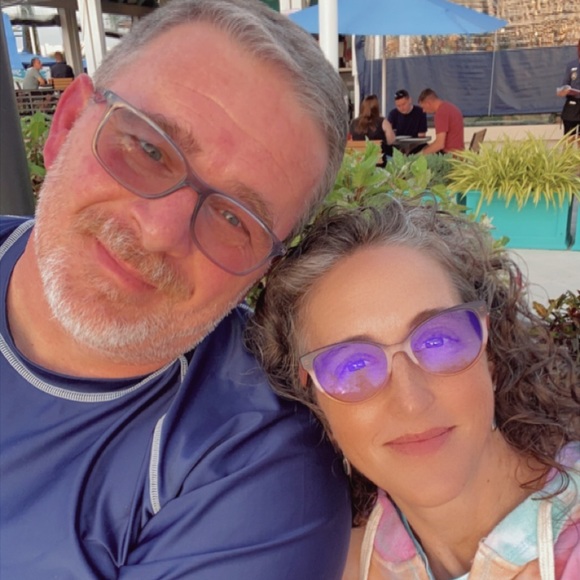 Meet your Posher, Jeni - Picture 2 of 4